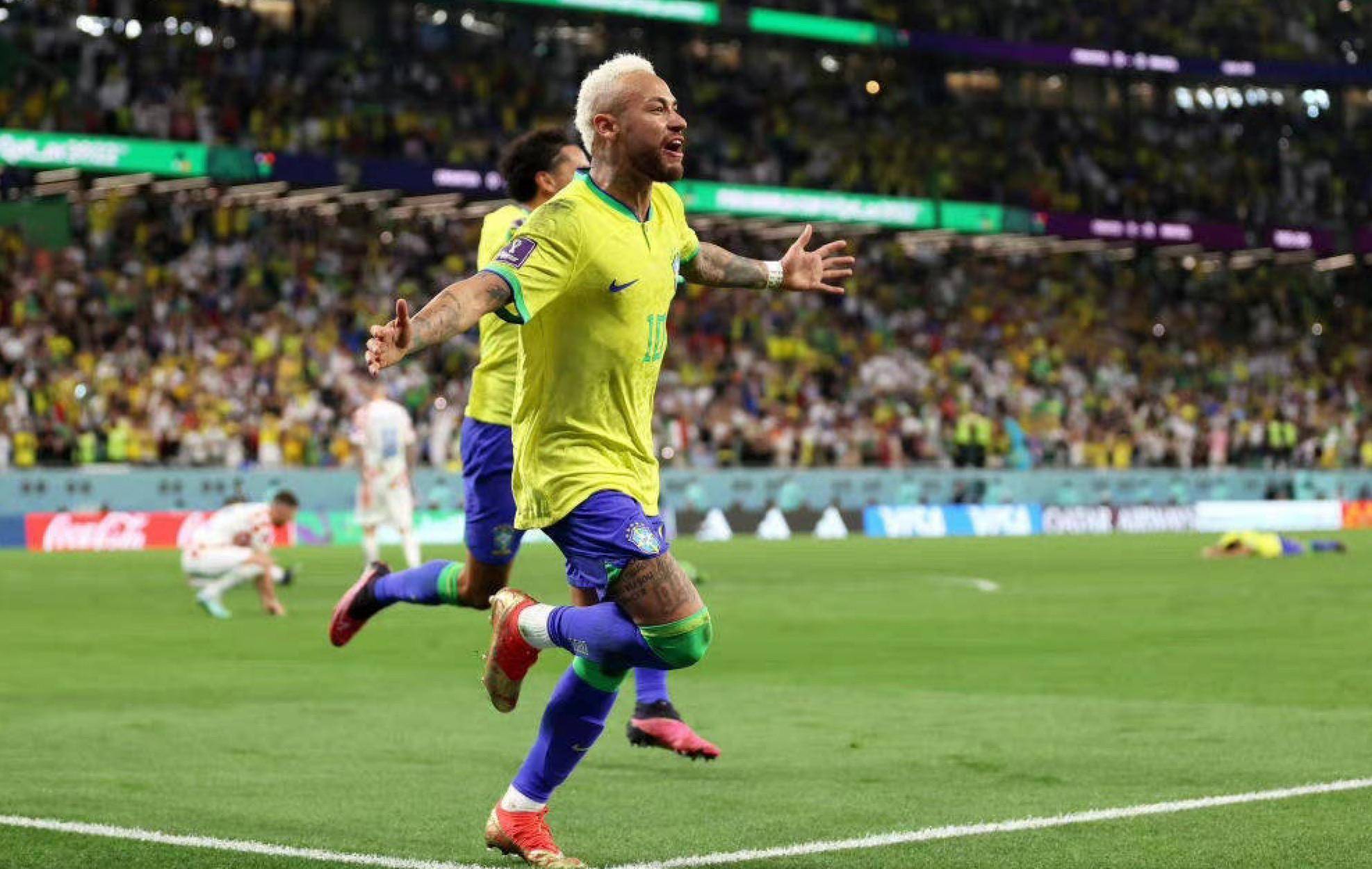 之间形成良 之间形成良