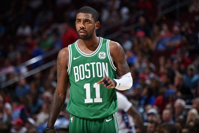 在赛场上并 在赛场上并