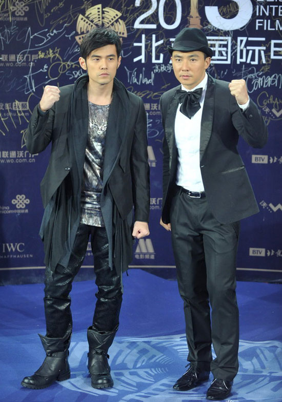 重新審視中 重新審視中